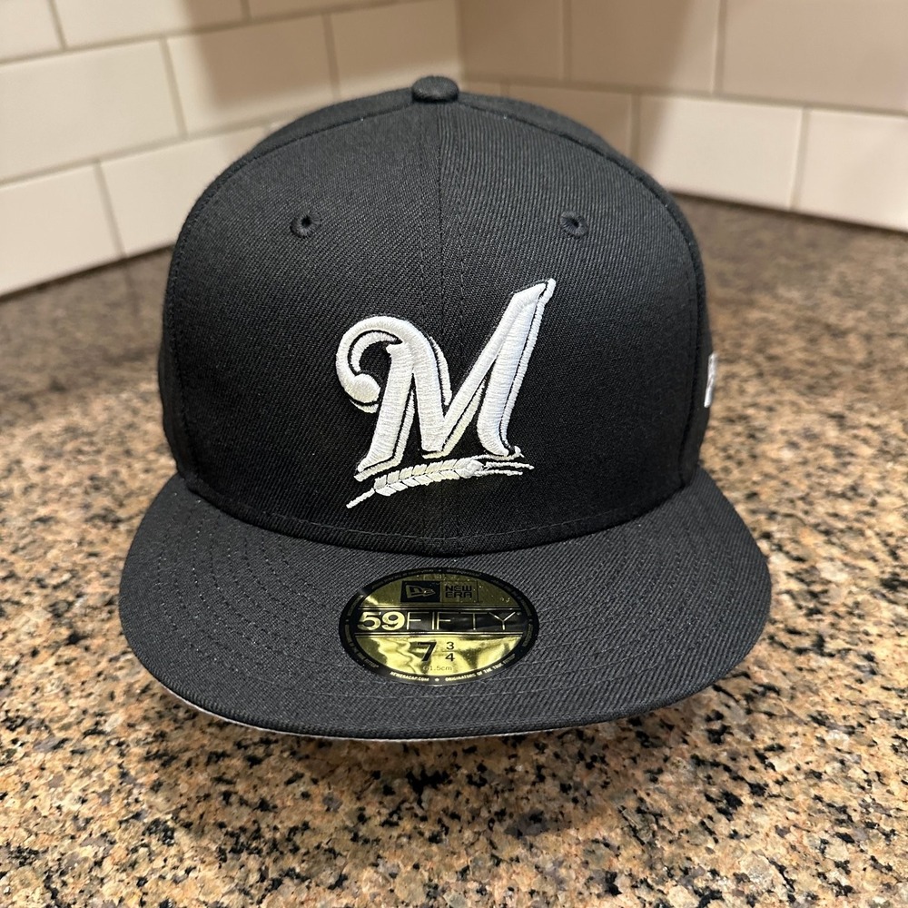 Milwaukee Brewers New Era 59FIFTY Fitted Hat 7 3/4 Black MLB New